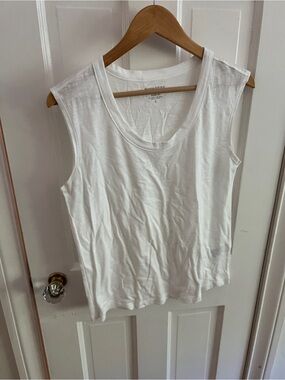 Banana Republic Classic White Scoop Tank